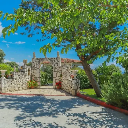 Aparthotel Amazona And Spartia (Kefalonia)