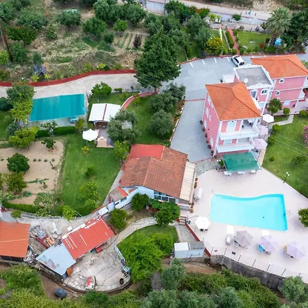 Aparthotel Amazona And 3*