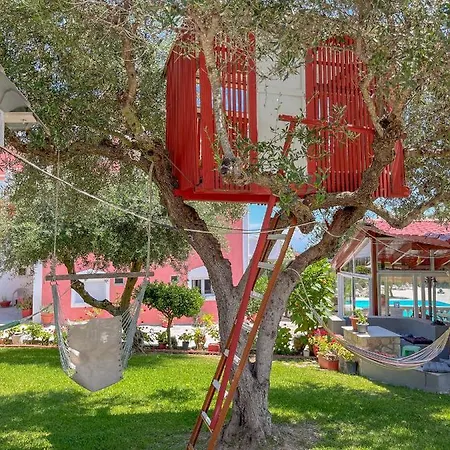 Aparthotel Amazona And