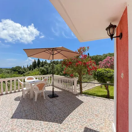 Amazona Apartments&studios Spartià