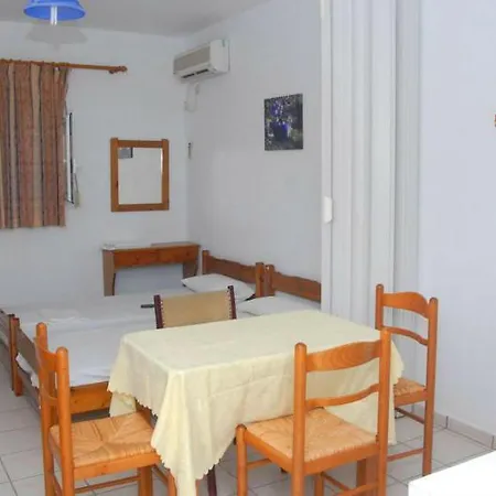 Amazona Apartments&studios Spartià