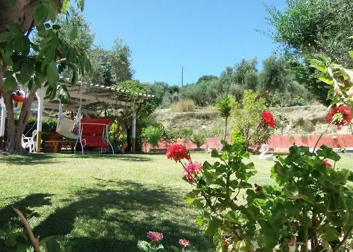 Amazona And Lägenhetshotell Spartia (Kefalonia)